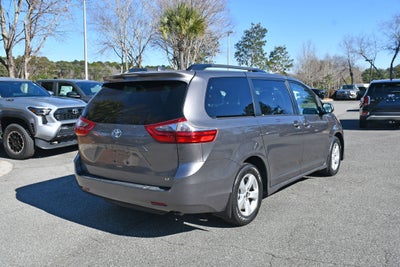 2020 Toyota Sienna LE