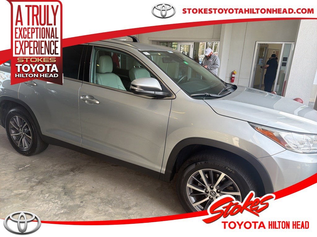 2019 Toyota Highlander SE