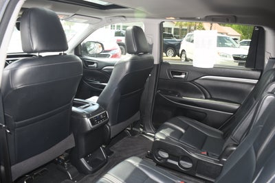2018 Toyota Highlander SE