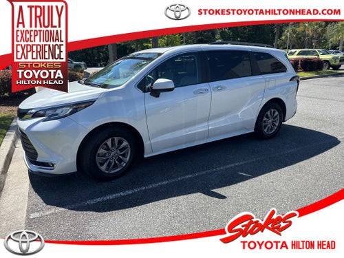 2023 Toyota Sienna XLE