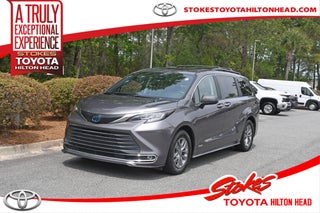2021 Toyota Sienna XLE
