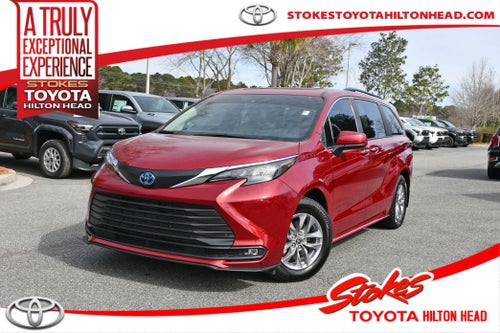 2025 Toyota Sienna XLE