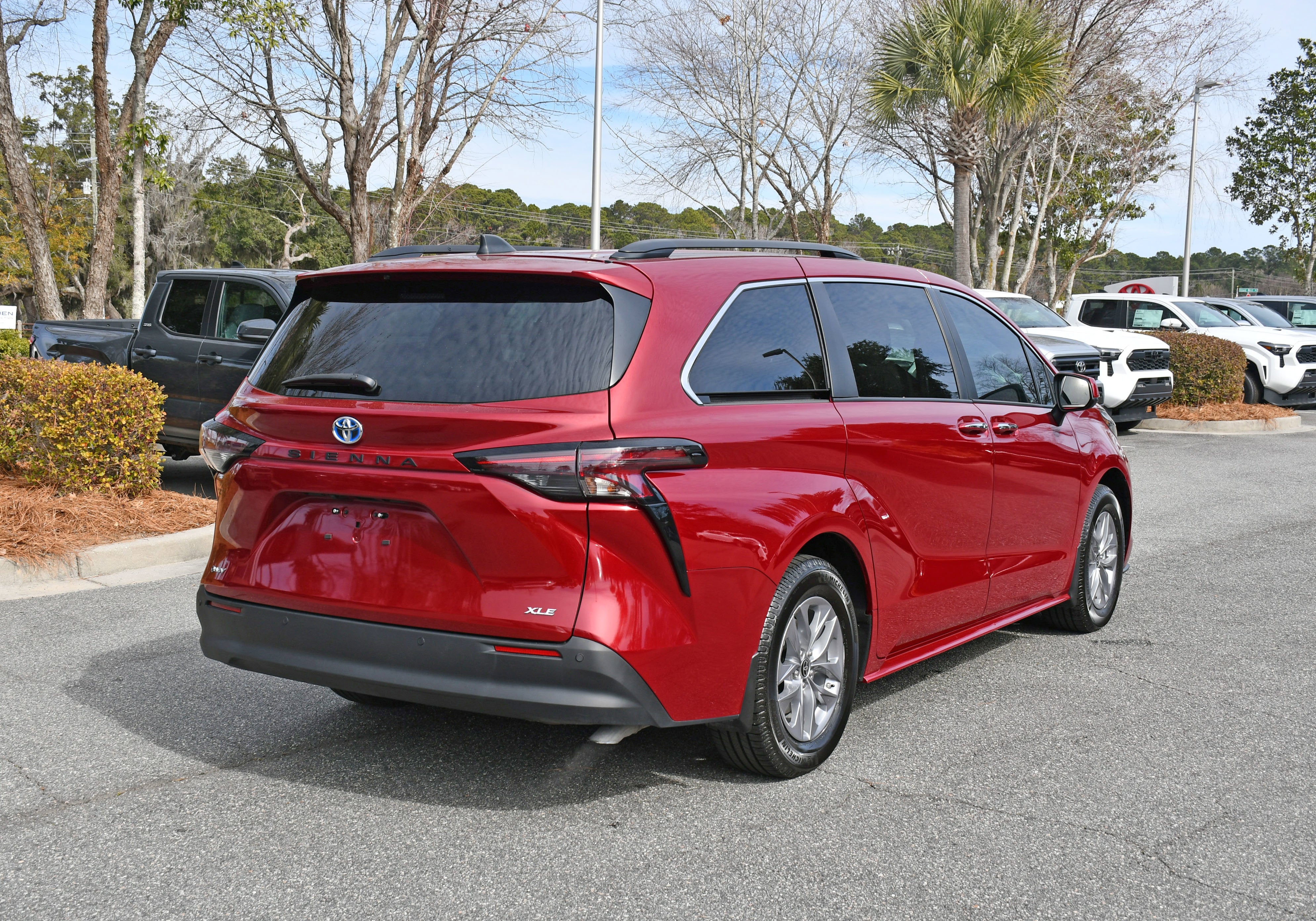 2025 Toyota Sienna XLE