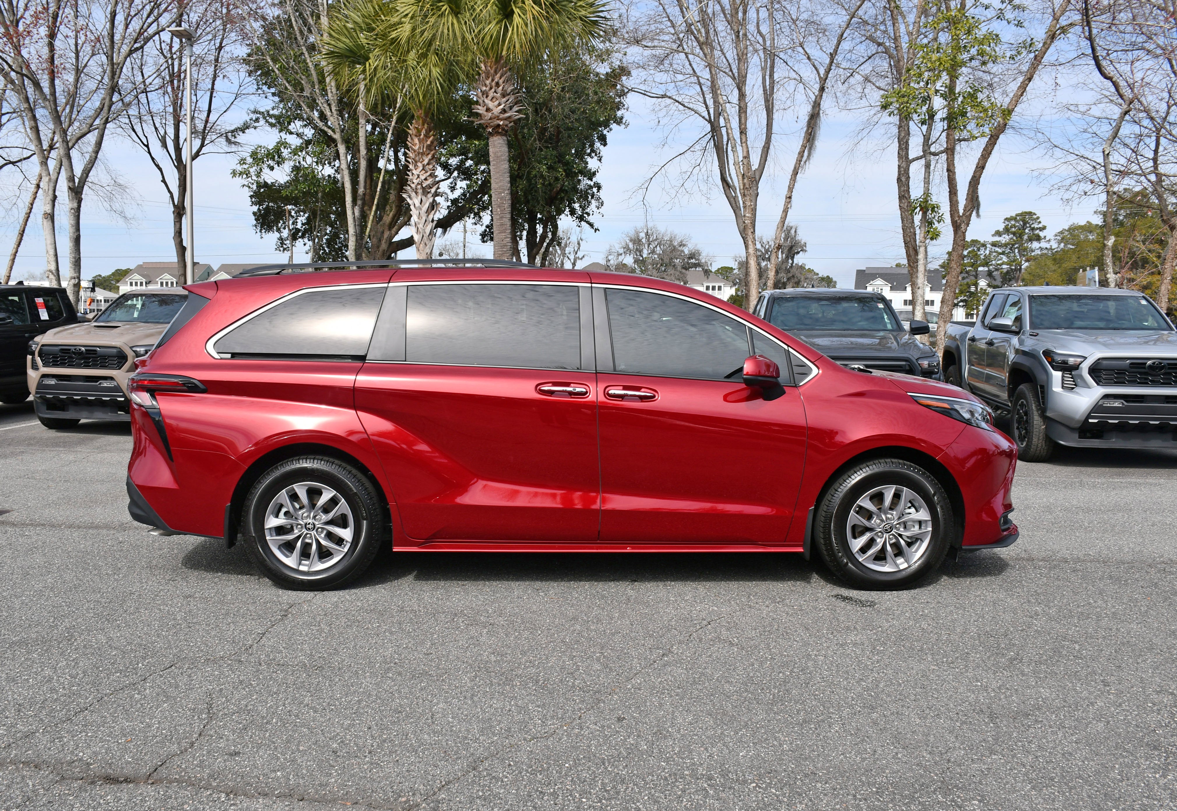 2025 Toyota Sienna XLE