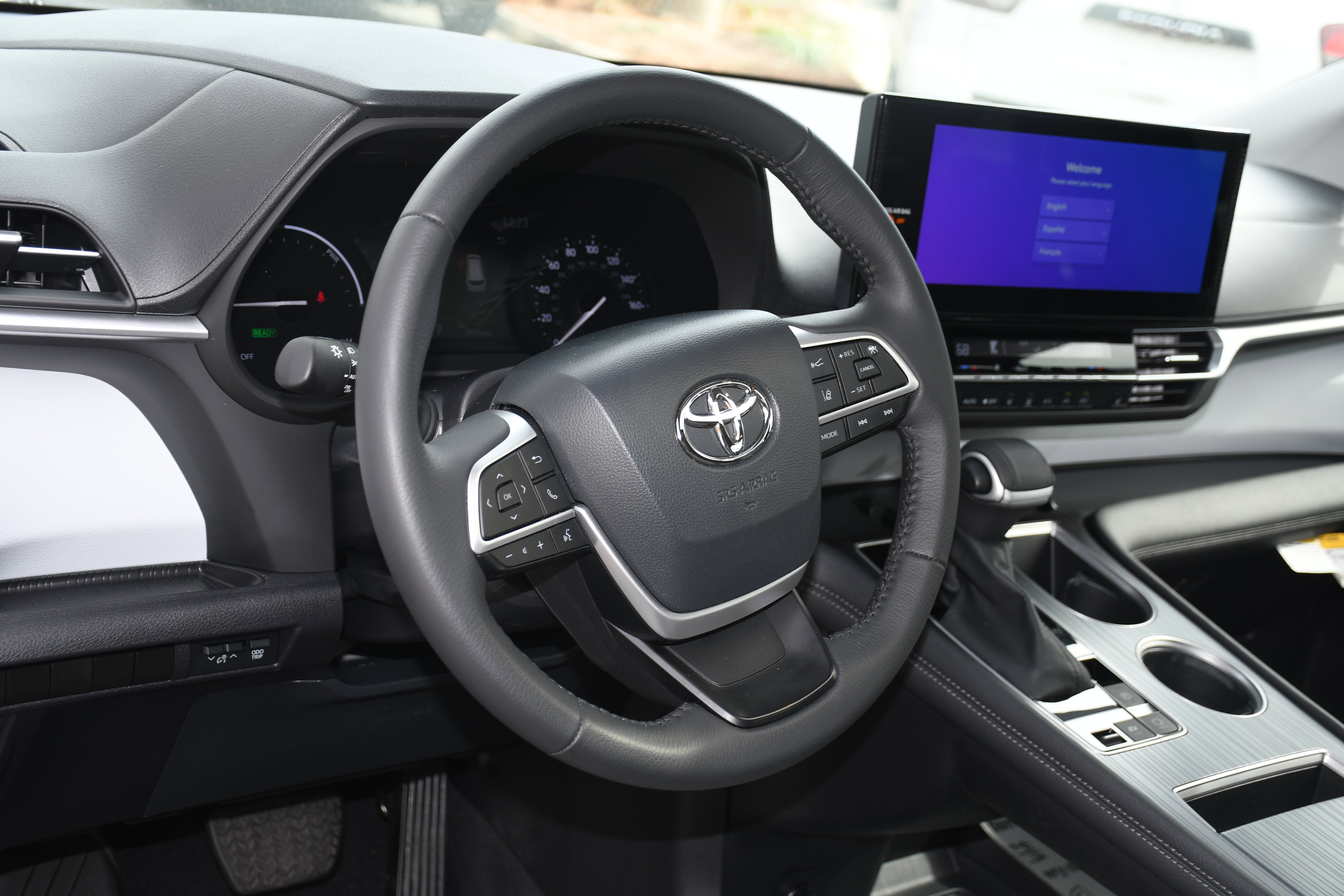 2025 Toyota Sienna XLE