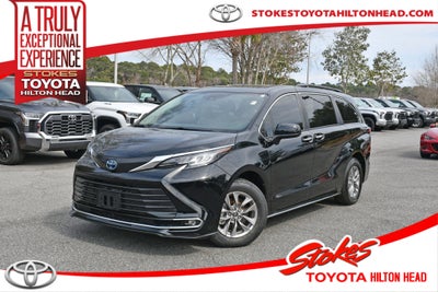 2023 Toyota Sienna XLE