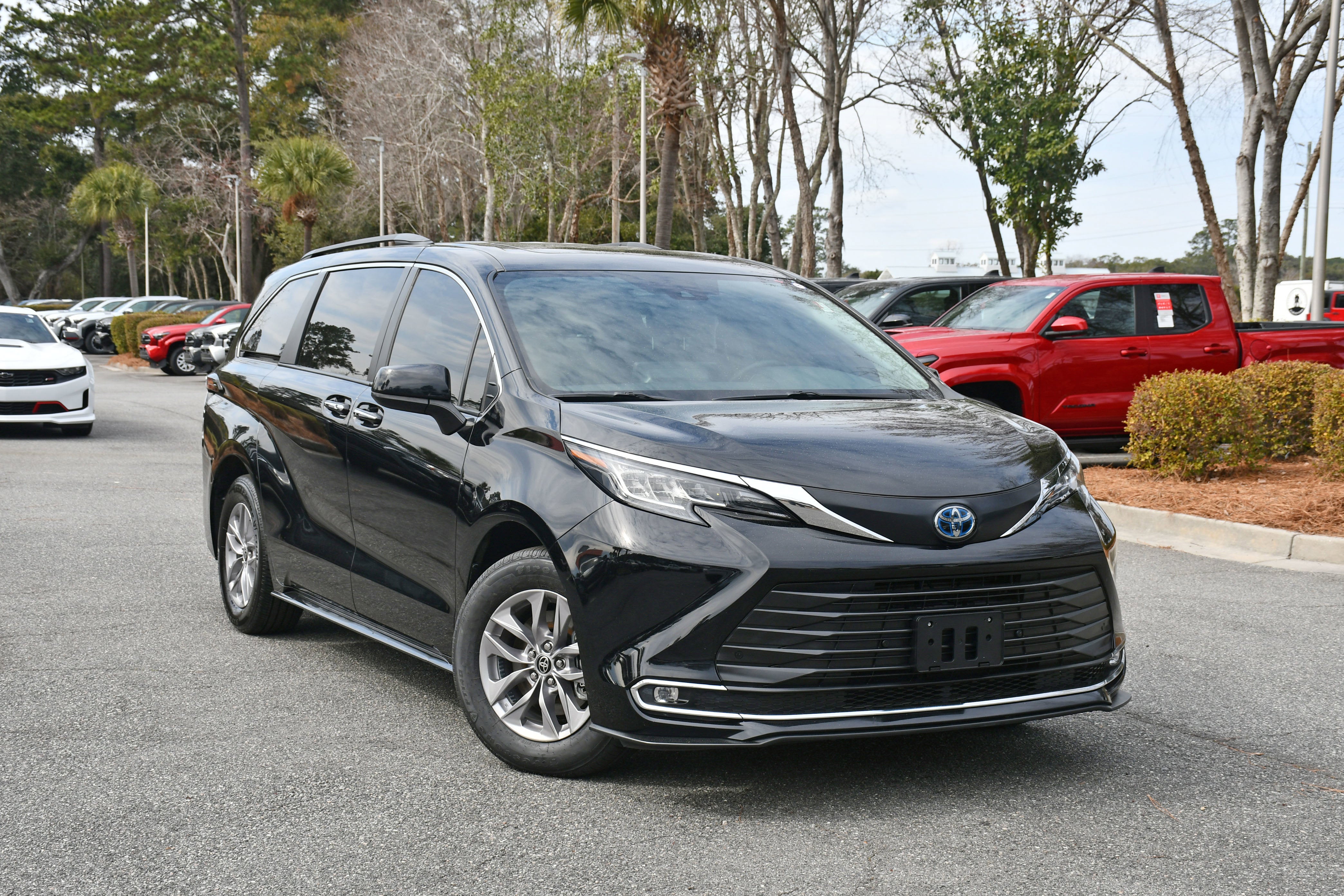 2023 Toyota Sienna XLE