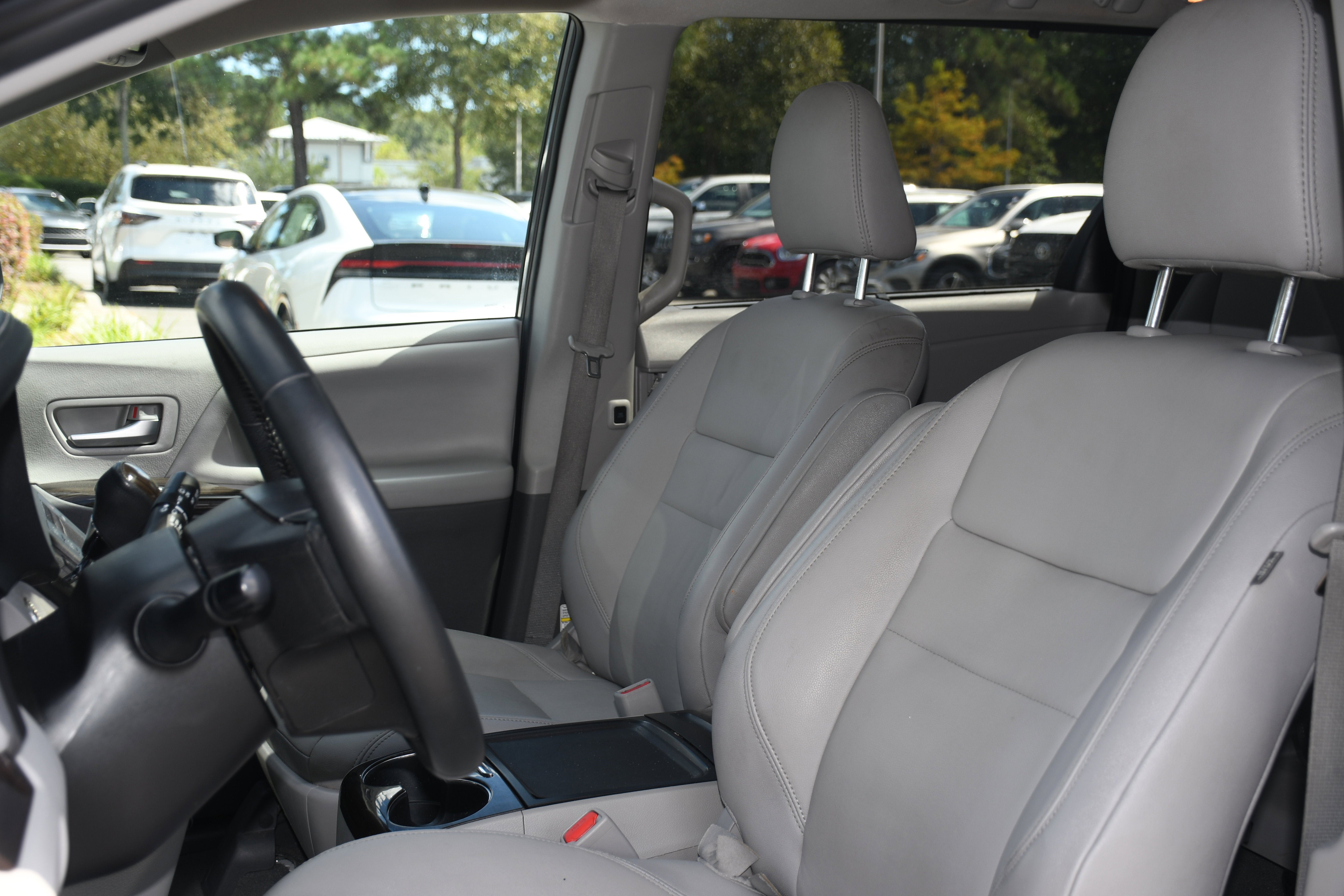 2020 Toyota Sienna XLE