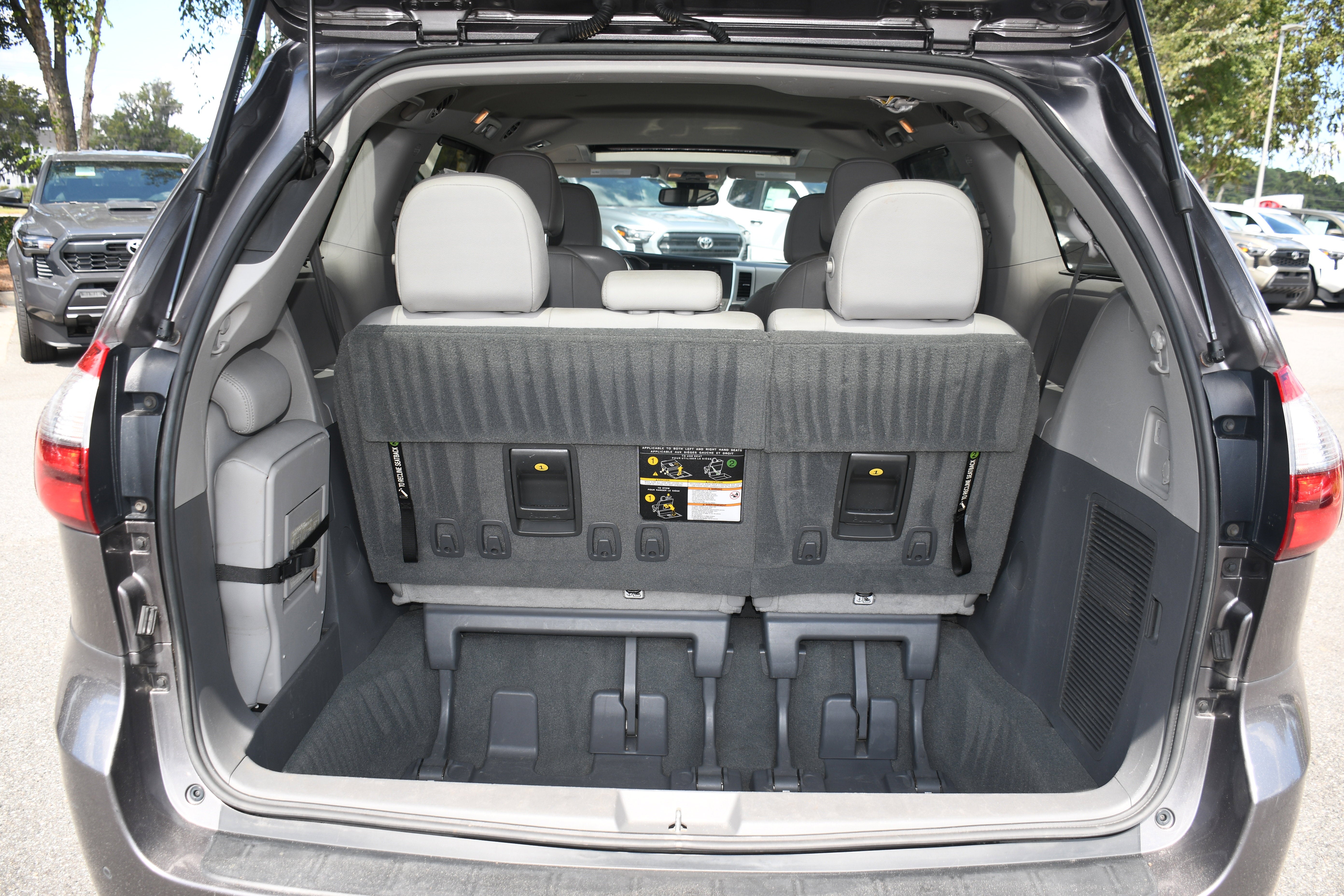 2020 Toyota Sienna XLE