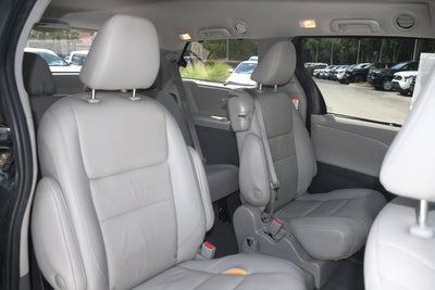 2020 Toyota Sienna XLE