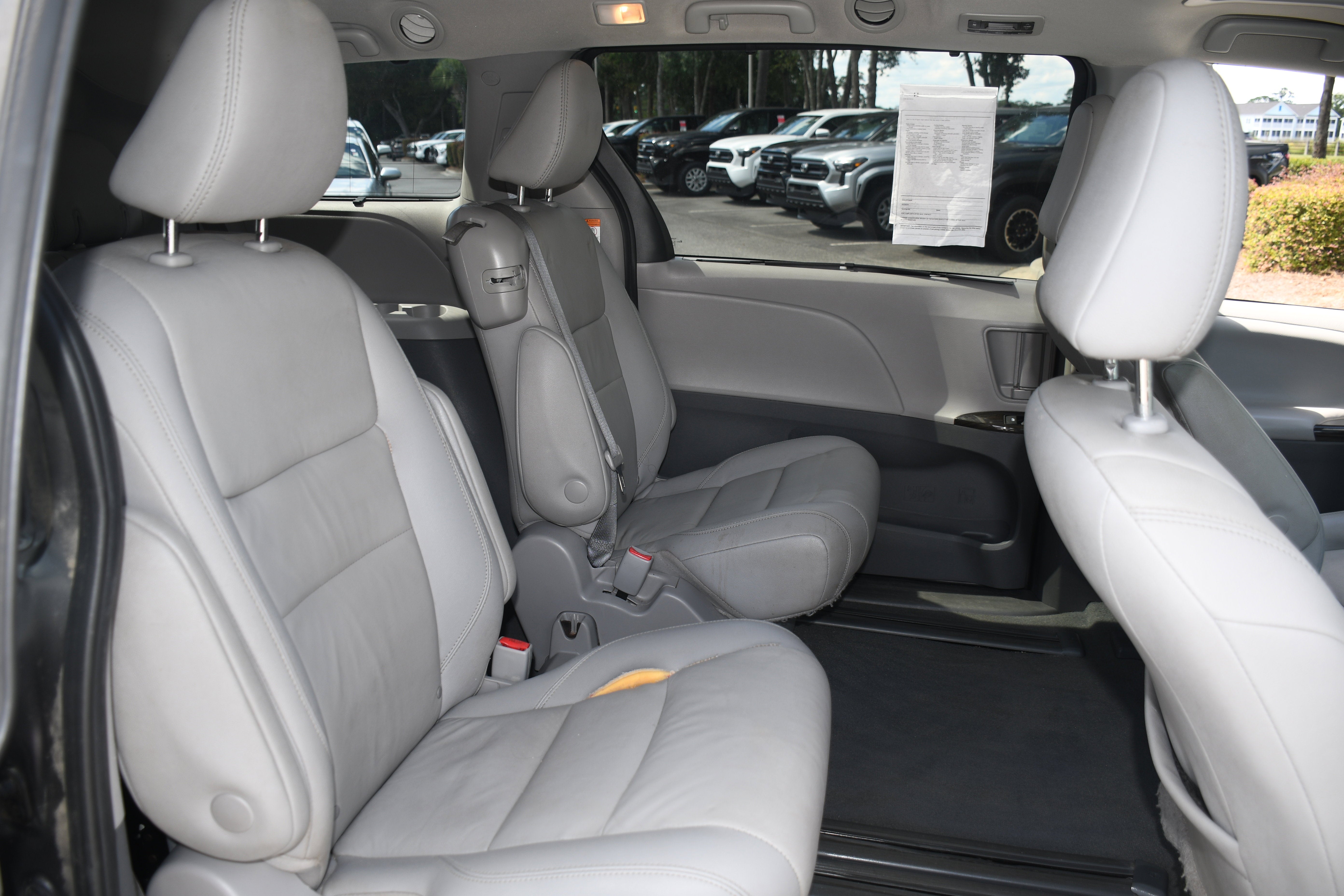 2020 Toyota Sienna XLE