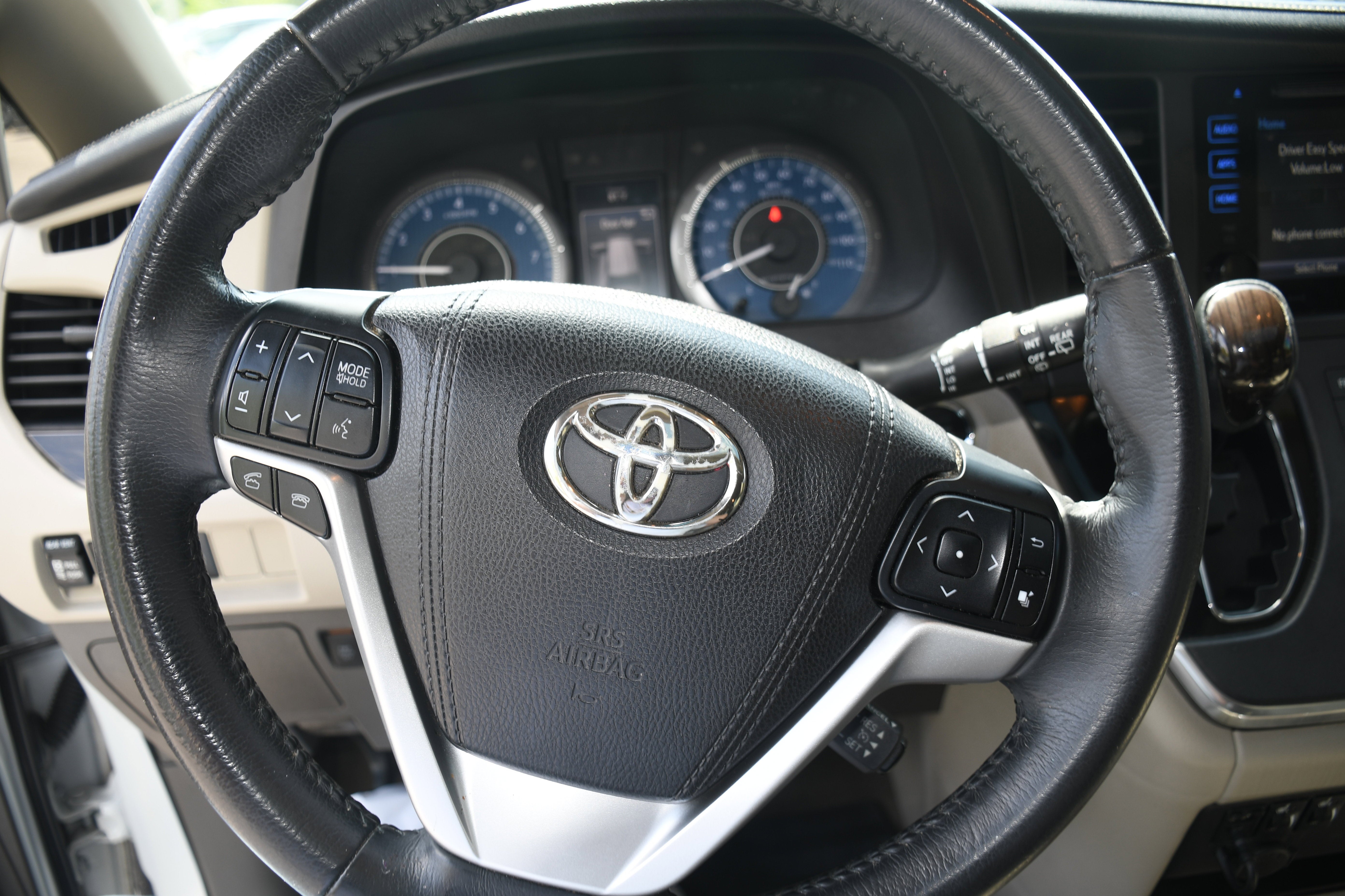 2017 Toyota Sienna XLE