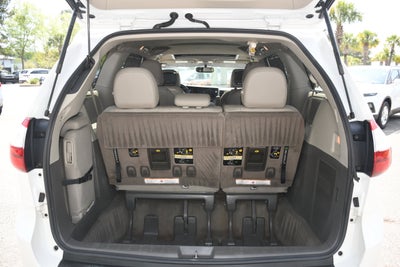 2017 Toyota Sienna XLE