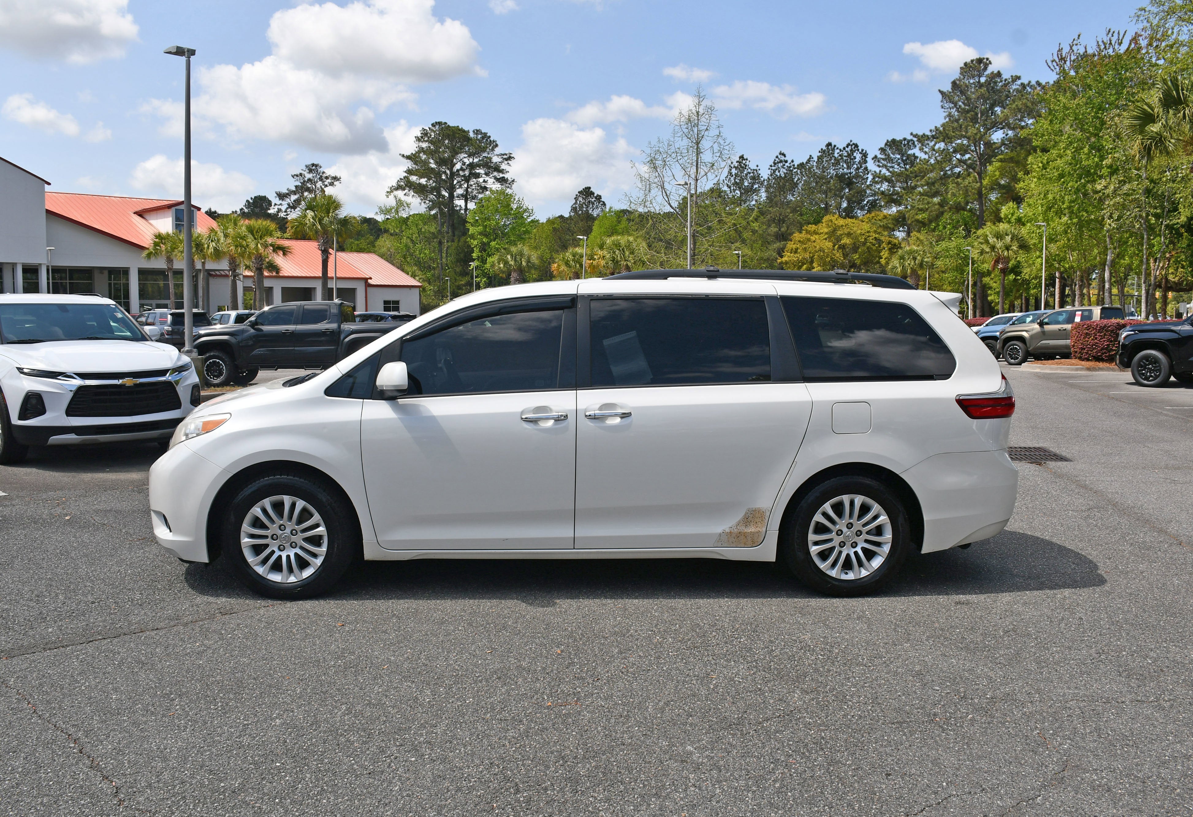 2017 Toyota Sienna XLE