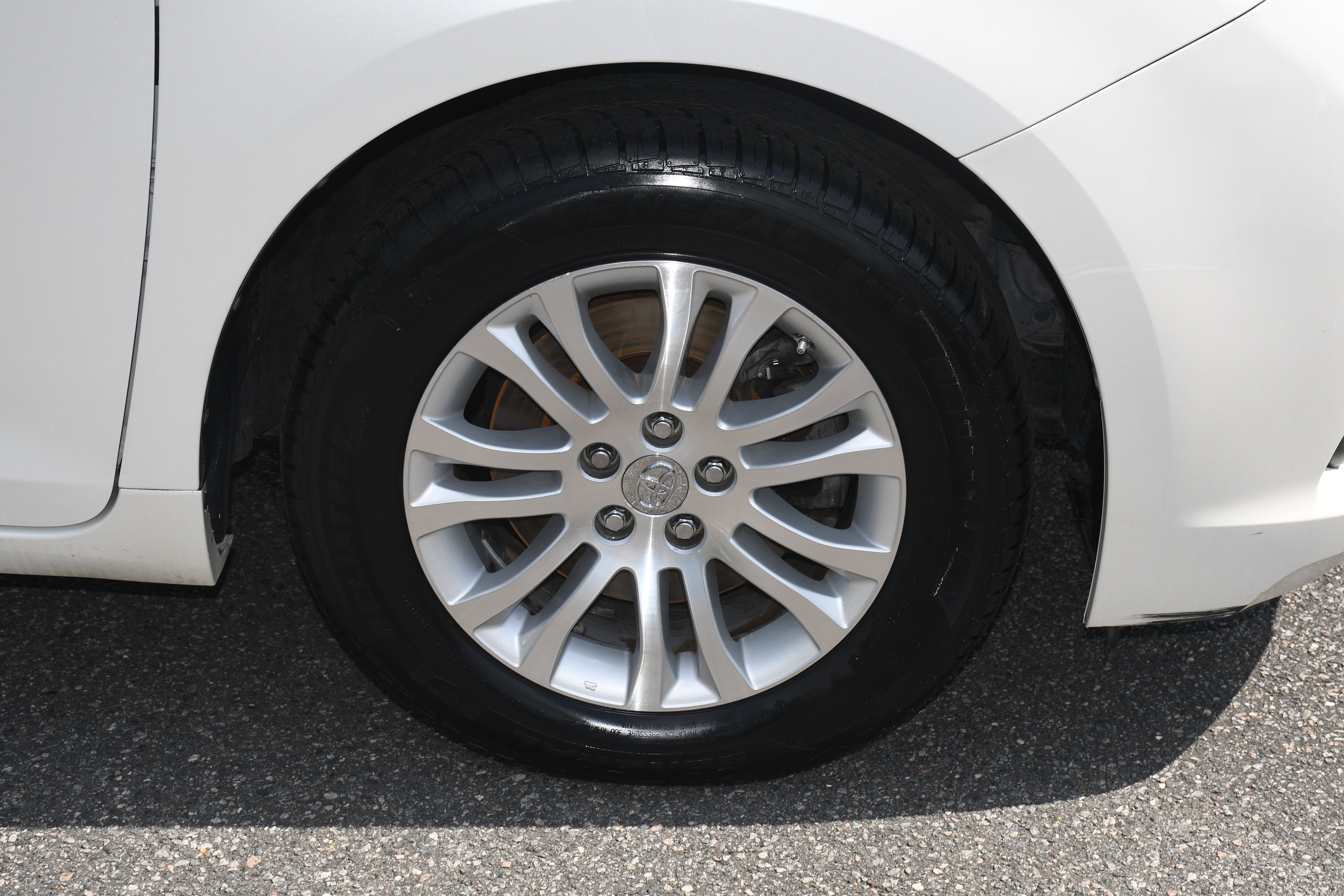 2017 Toyota Sienna XLE