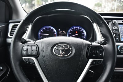 2017 Toyota Highlander Limited Platinum