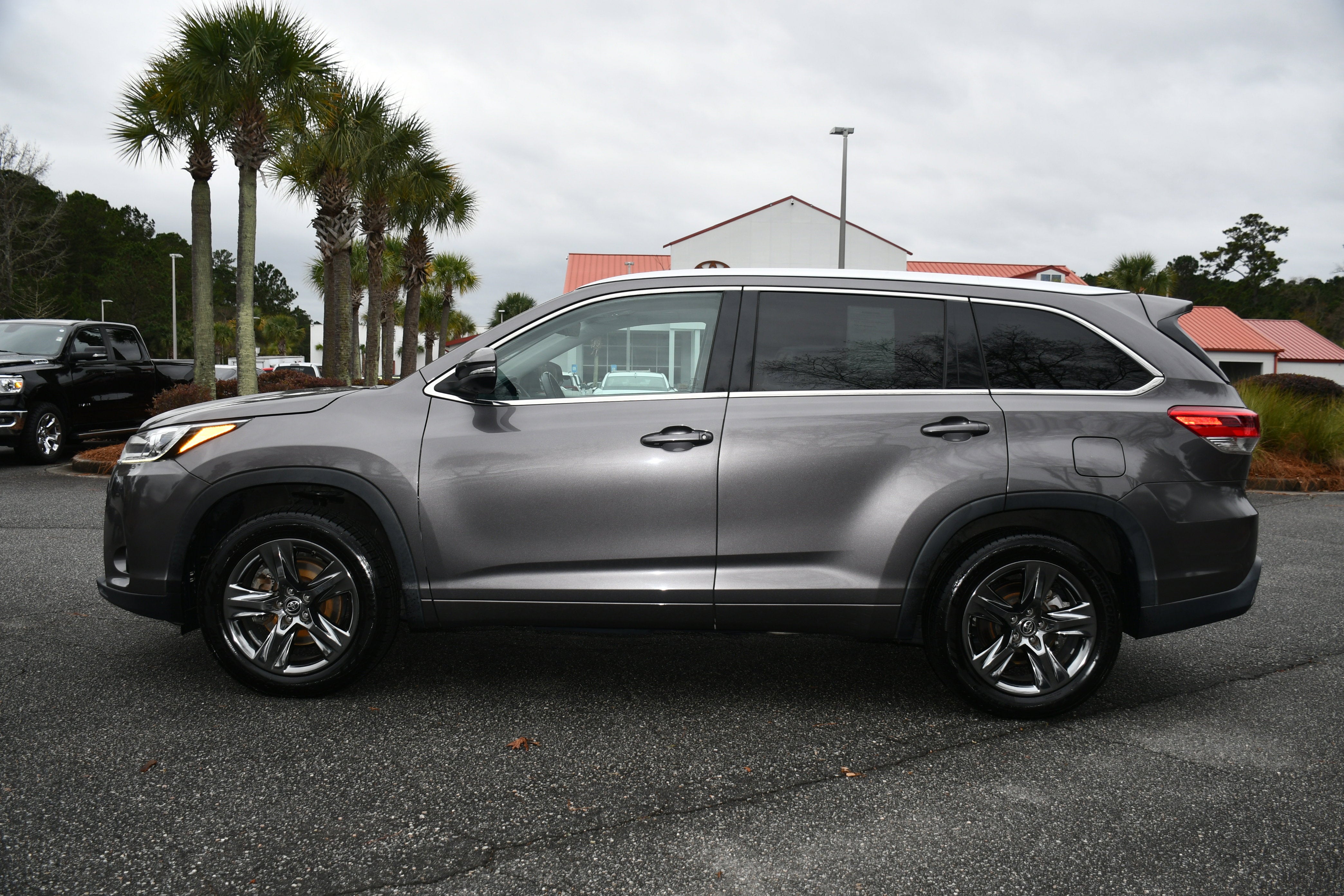 2017 Toyota Highlander Limited Platinum