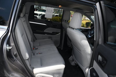 2019 Toyota Highlander LE