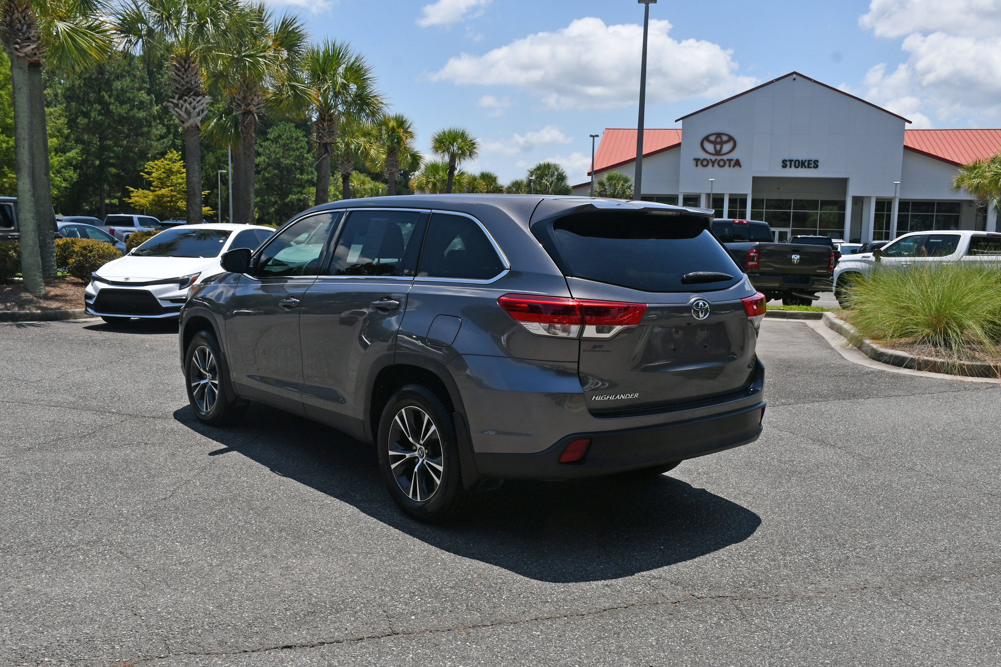 2019 Toyota Highlander LE
