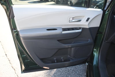 2023 Toyota Sienna Limited