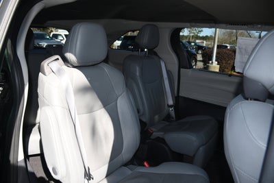 2023 Toyota Sienna Limited