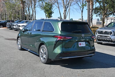 2023 Toyota Sienna Limited