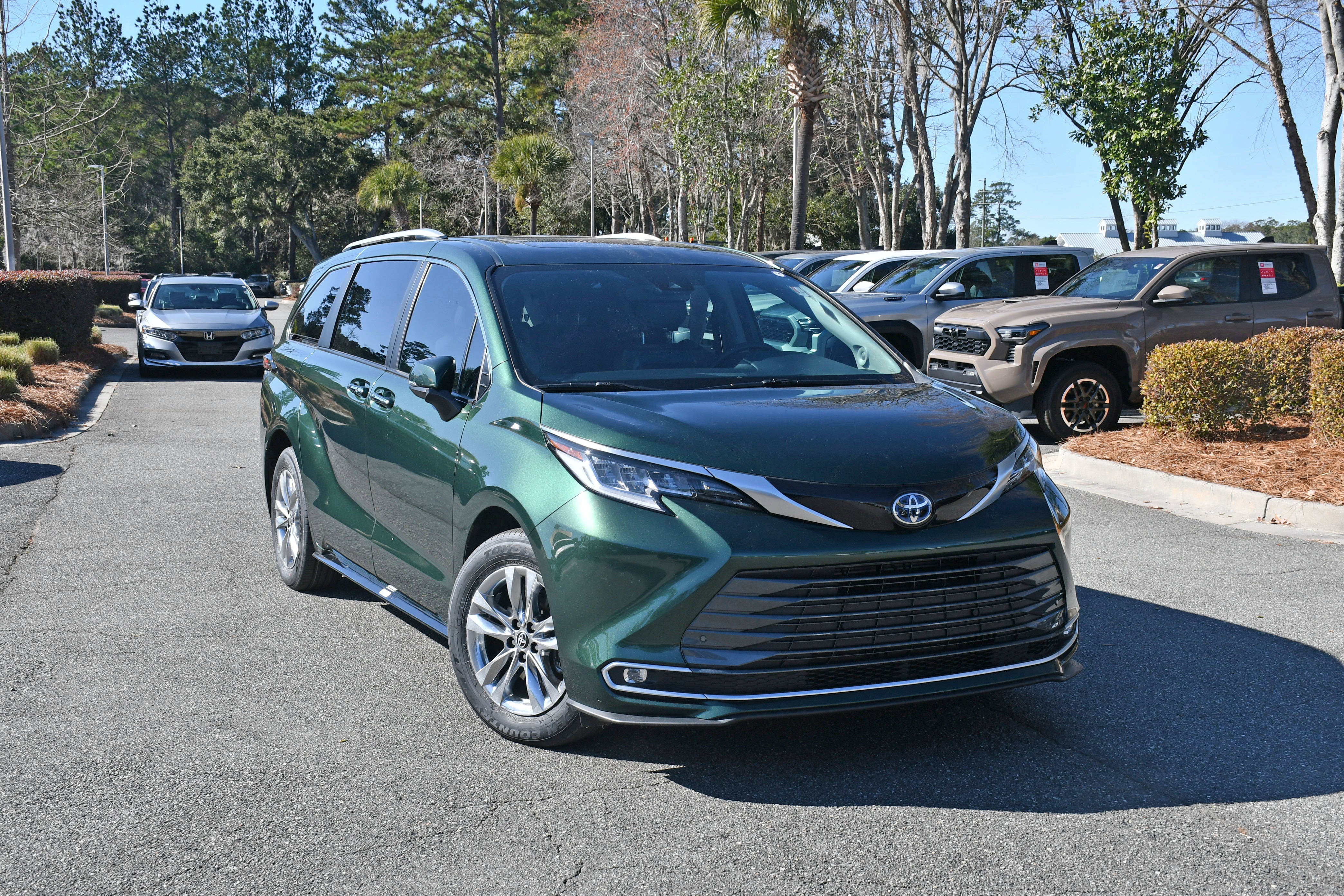 2023 Toyota Sienna Limited