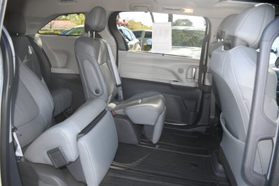 2021 Toyota Sienna Limited
