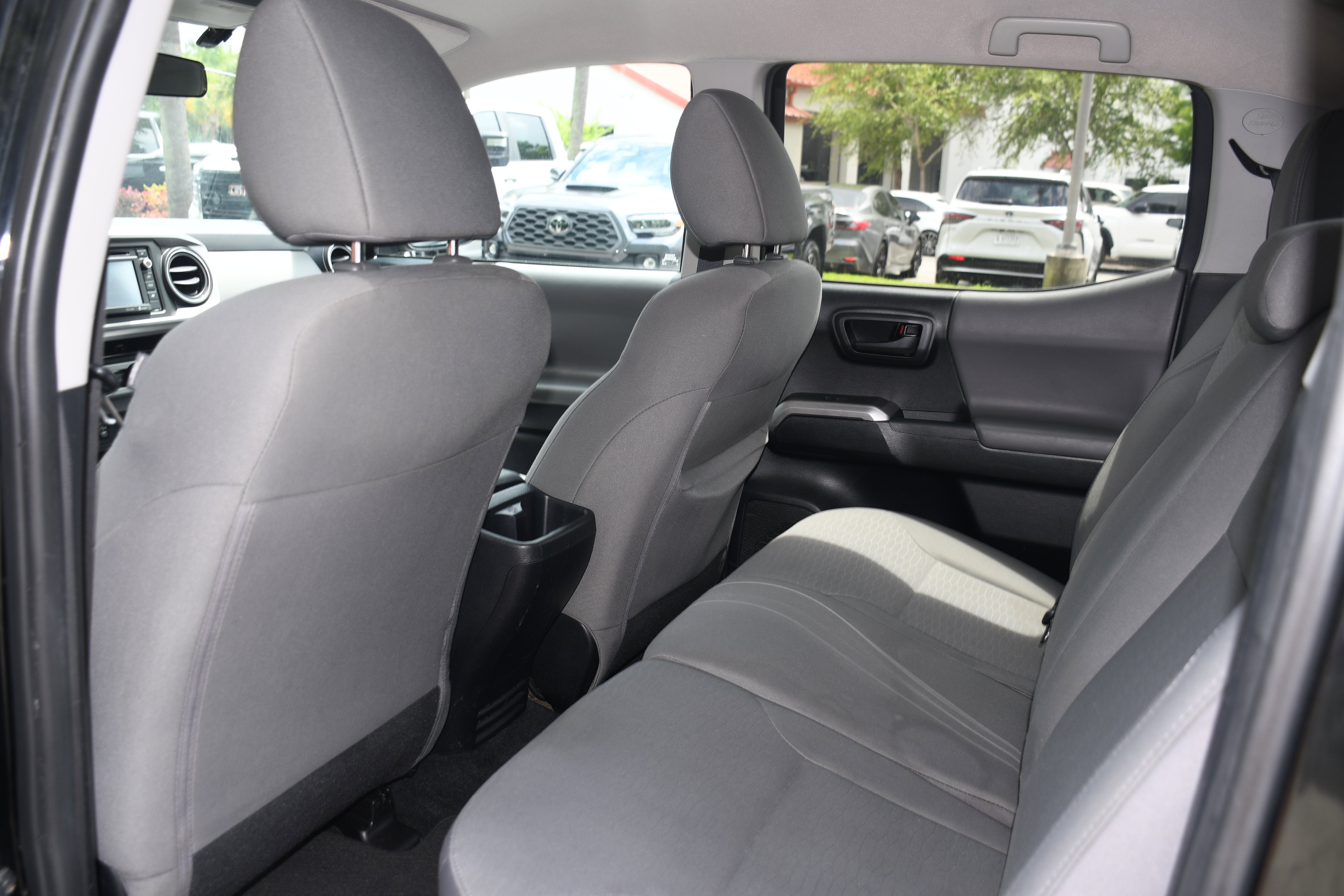 2017 Toyota Tacoma SR5 DOUBLE CAB 5'