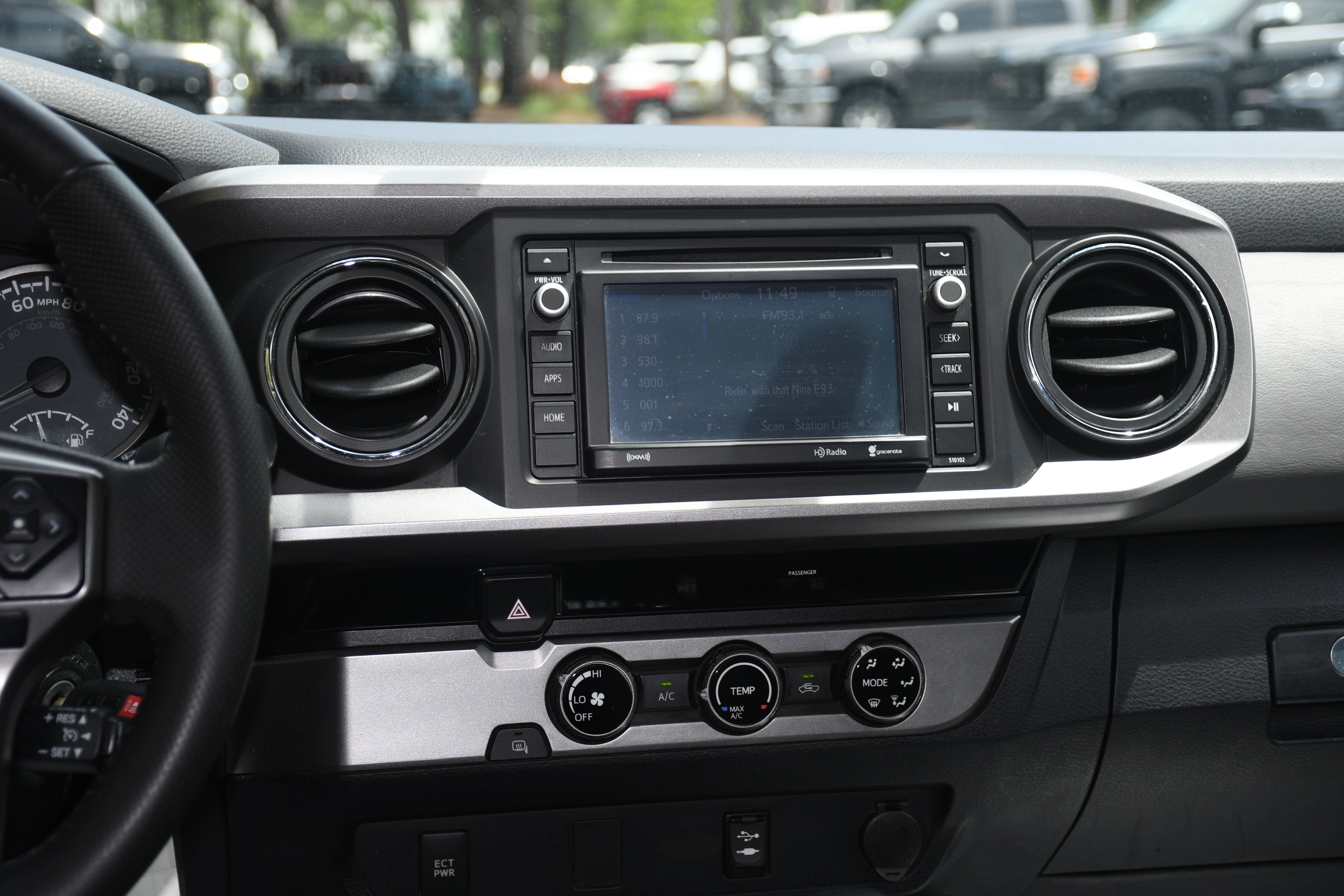 2017 Toyota Tacoma SR5 DOUBLE CAB 5'
