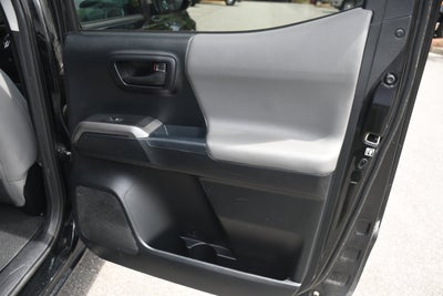 2017 Toyota Tacoma SR5 DOUBLE CAB 5'