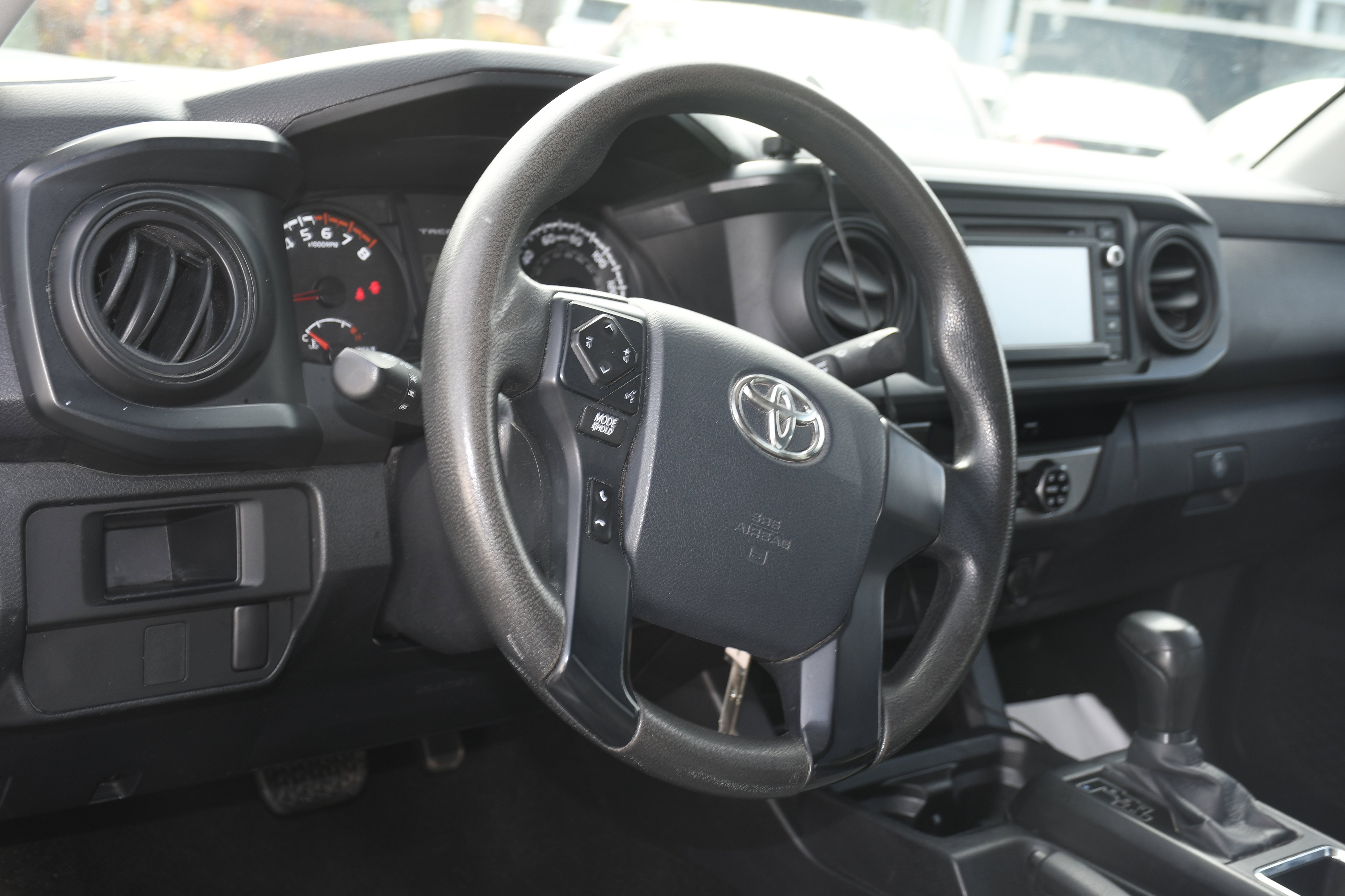 2017 Toyota Tacoma SR