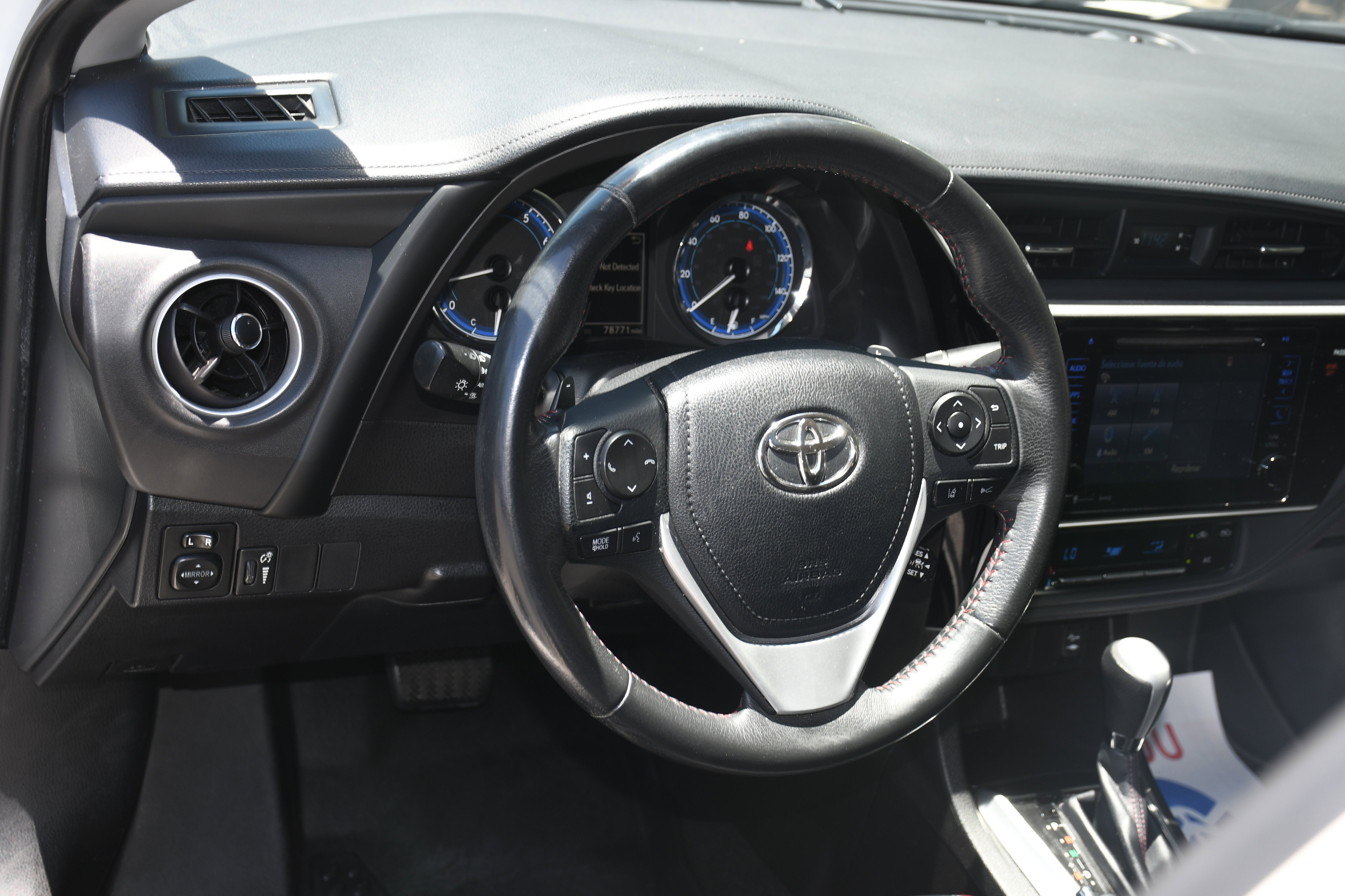 2017 Toyota Corolla SE SPECIAL EDITIO