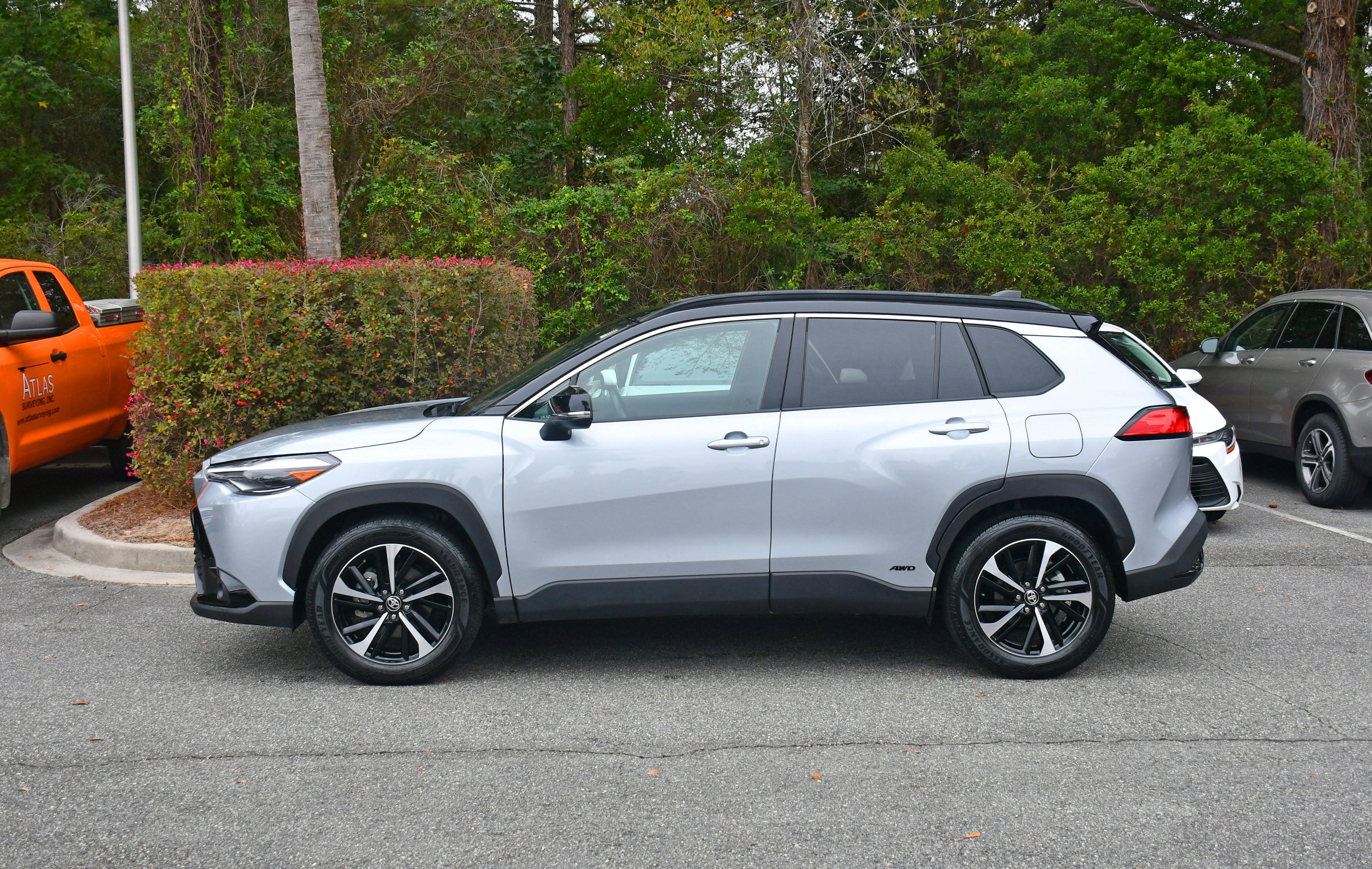 2024 Toyota Corolla Cross Hybrid XSE