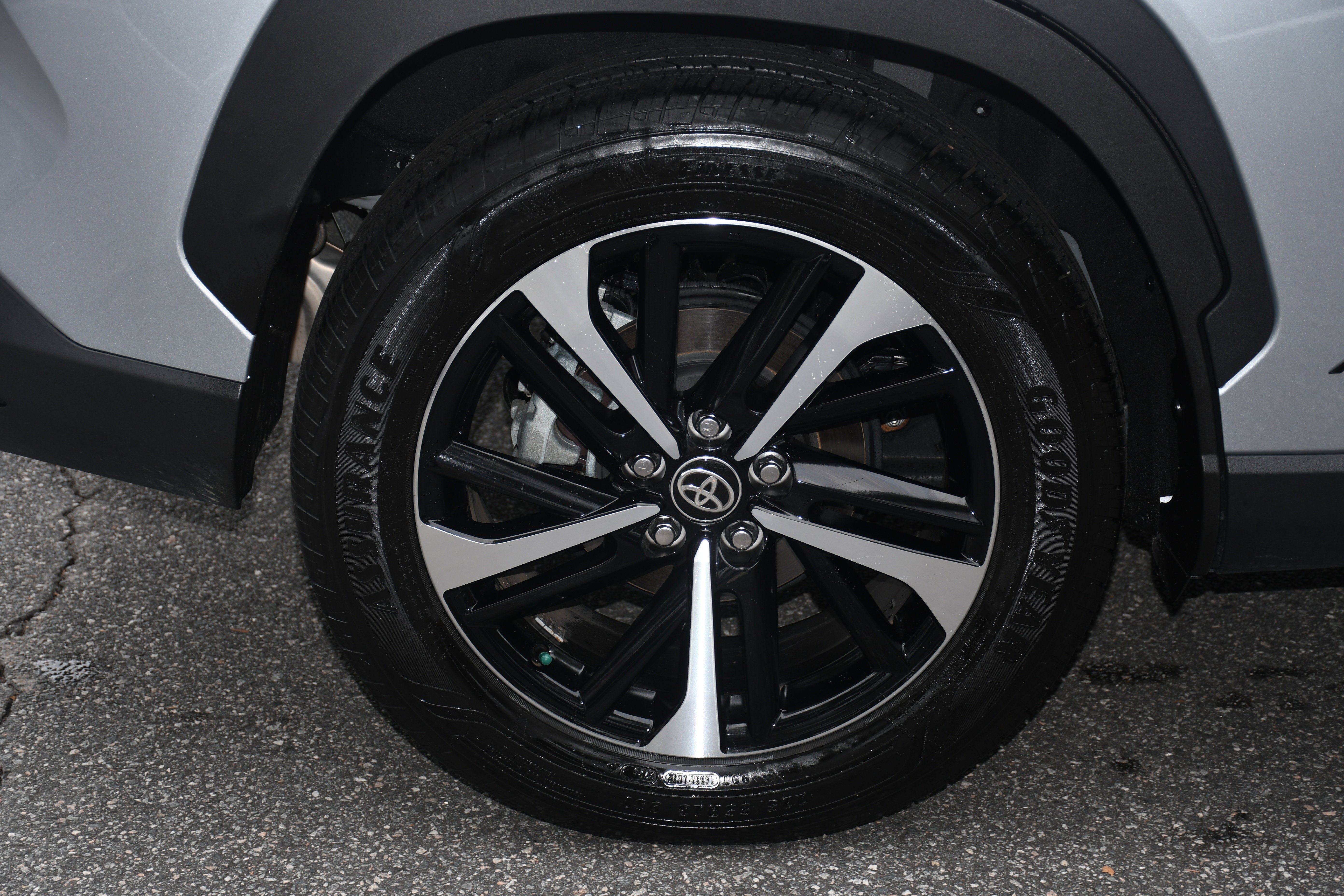 2024 Toyota Corolla Cross Hybrid XSE