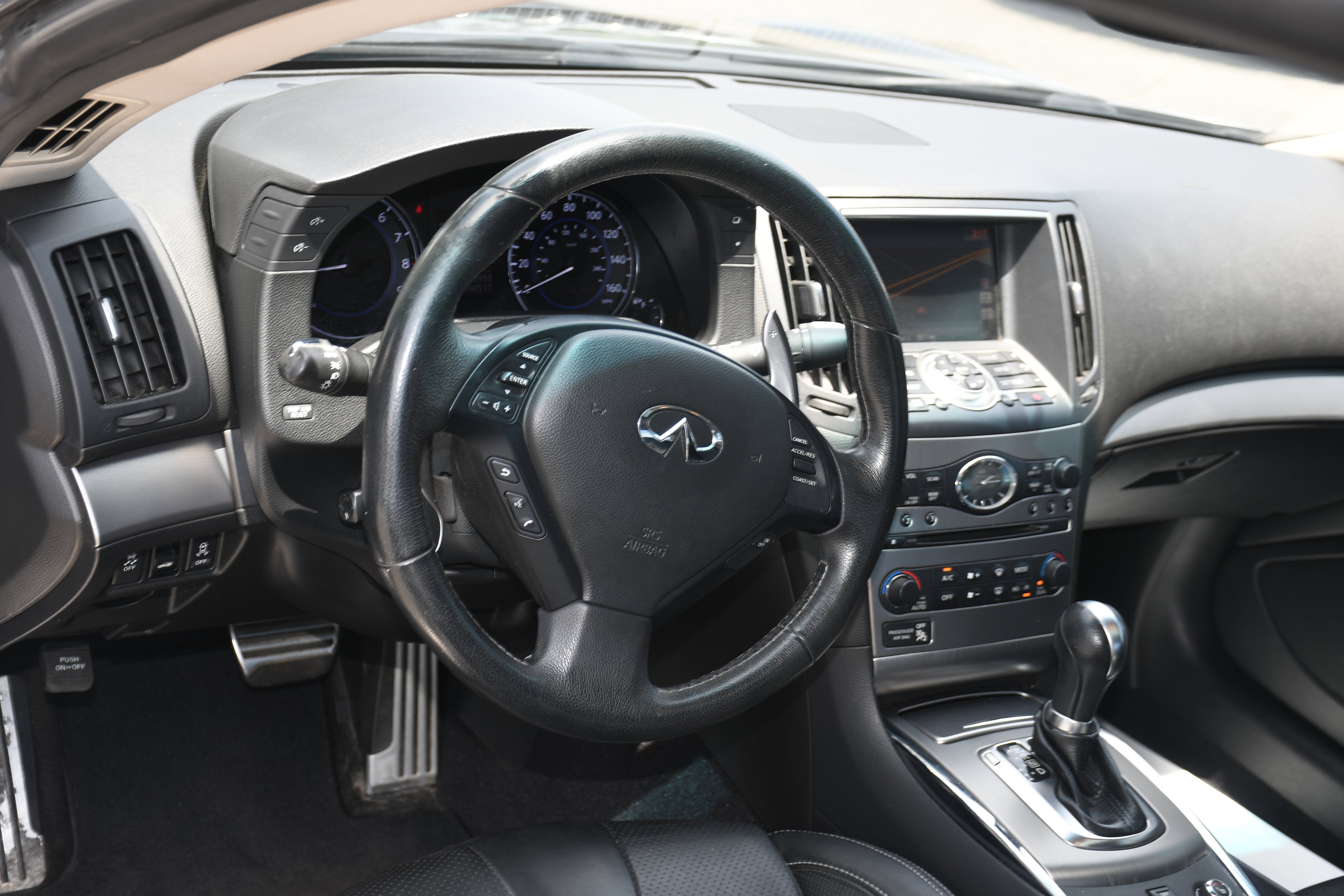 2012 INFINITI G37 Coupe x