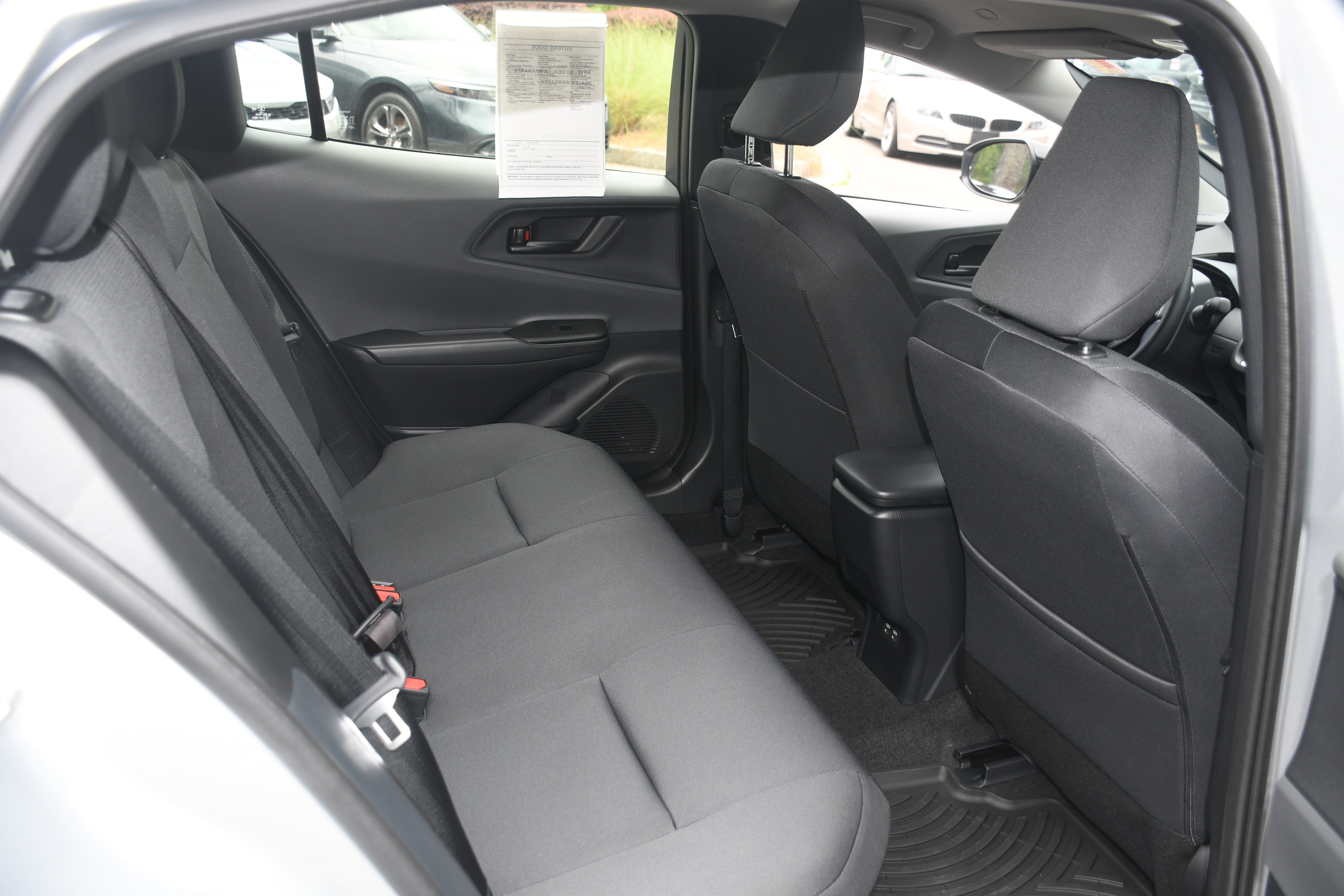 2025 Toyota Prius LE
