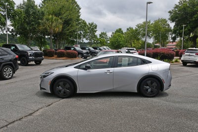 2025 Toyota Prius LE