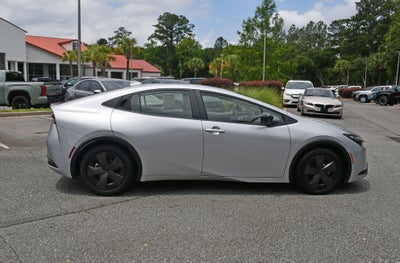 2025 Toyota Prius LE