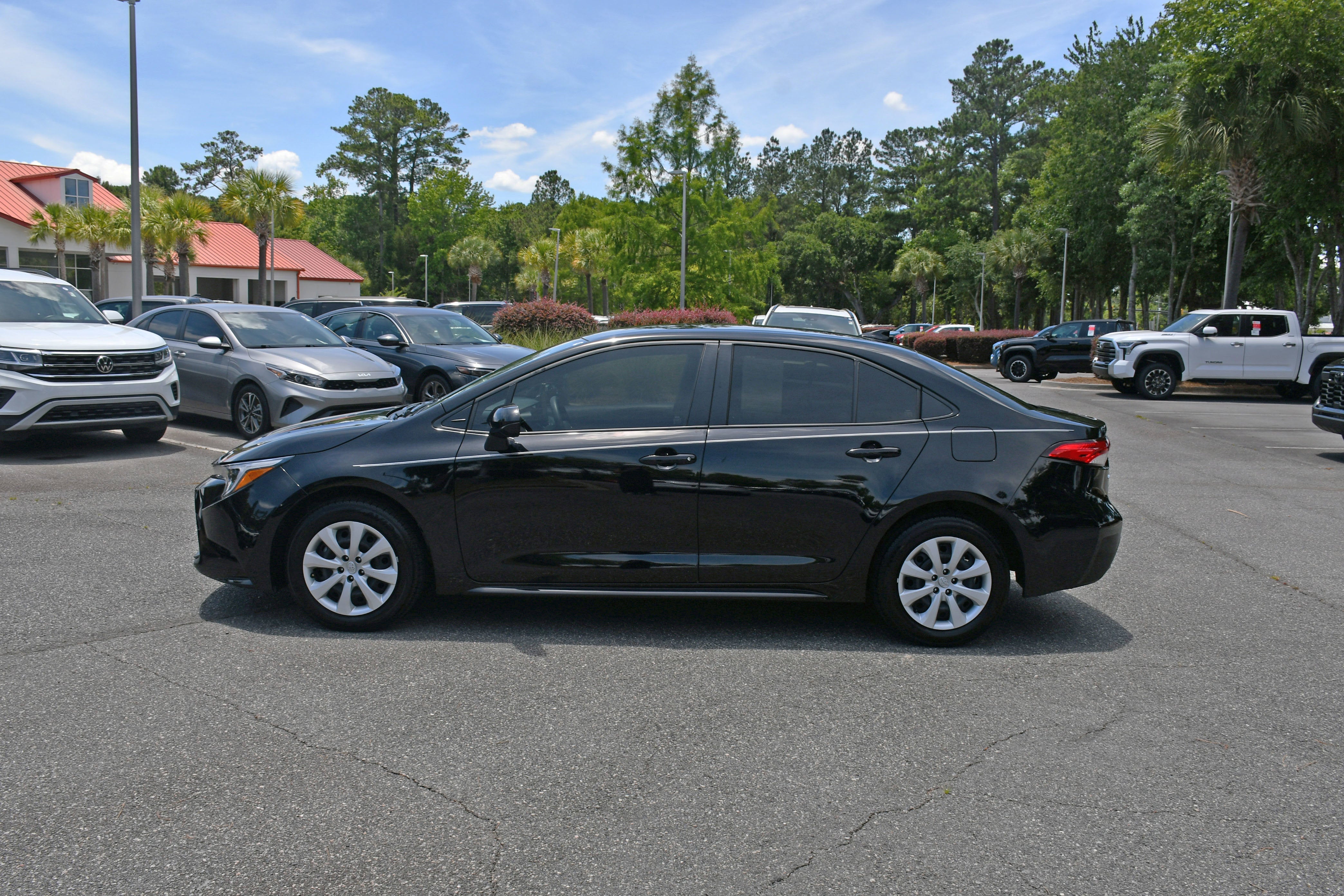 2025 Toyota Corolla Hybrid LE