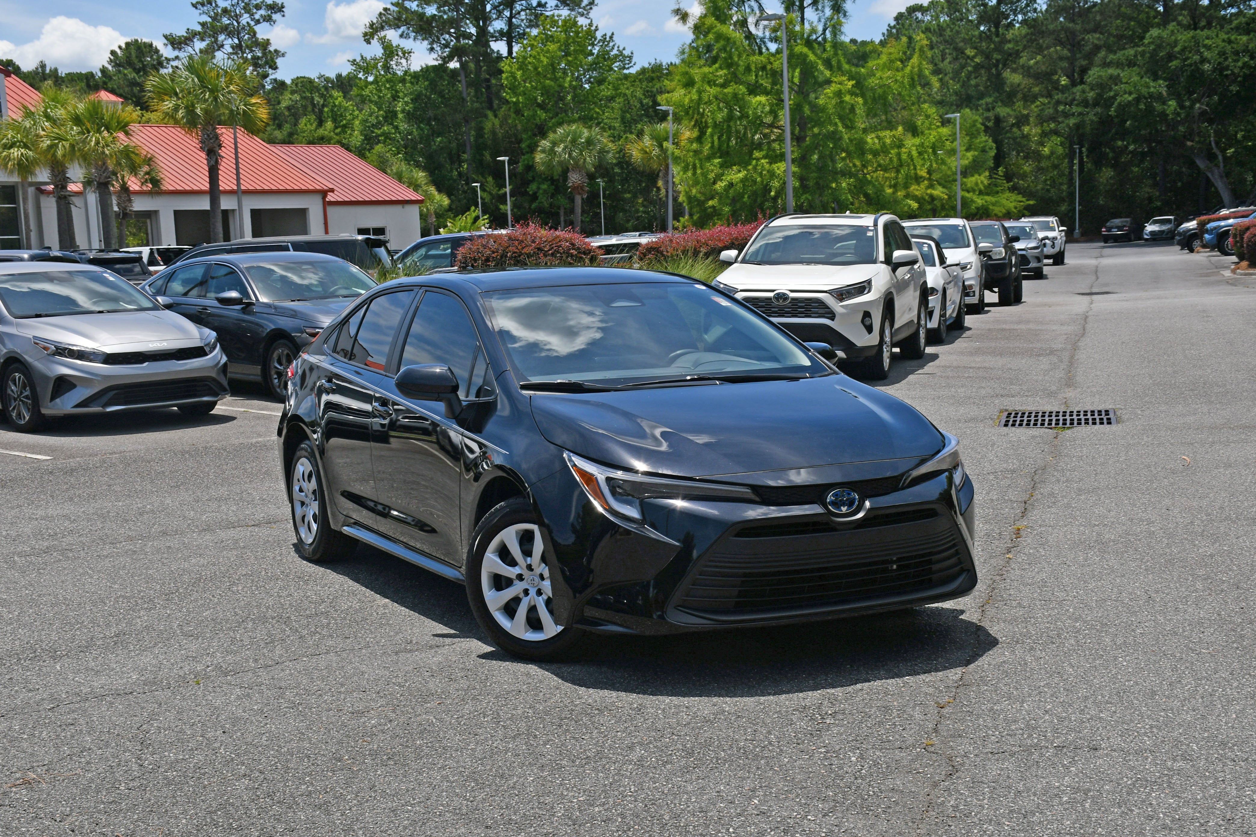 2025 Toyota Corolla Hybrid LE