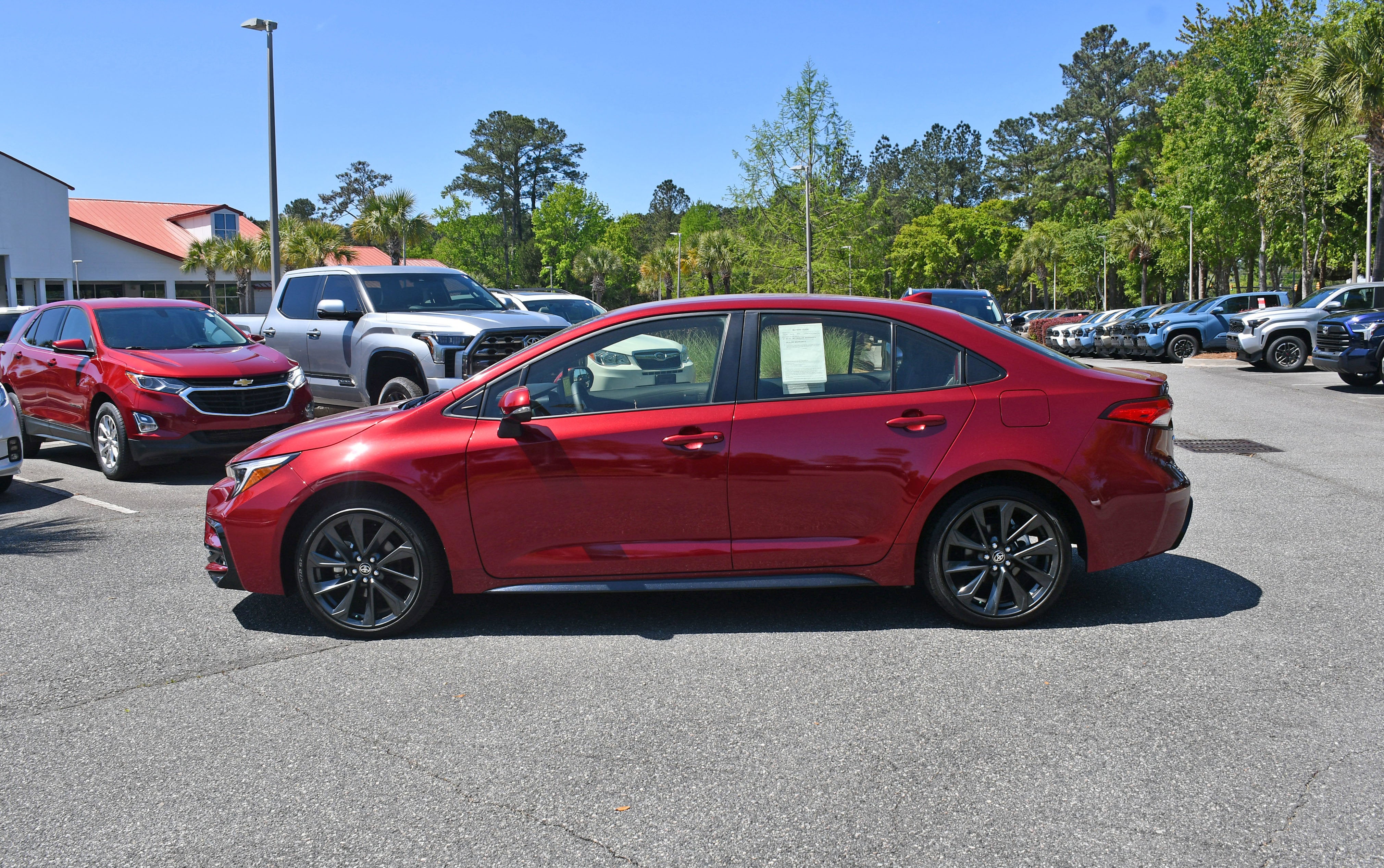 2025 Toyota Corolla Hybrid SE