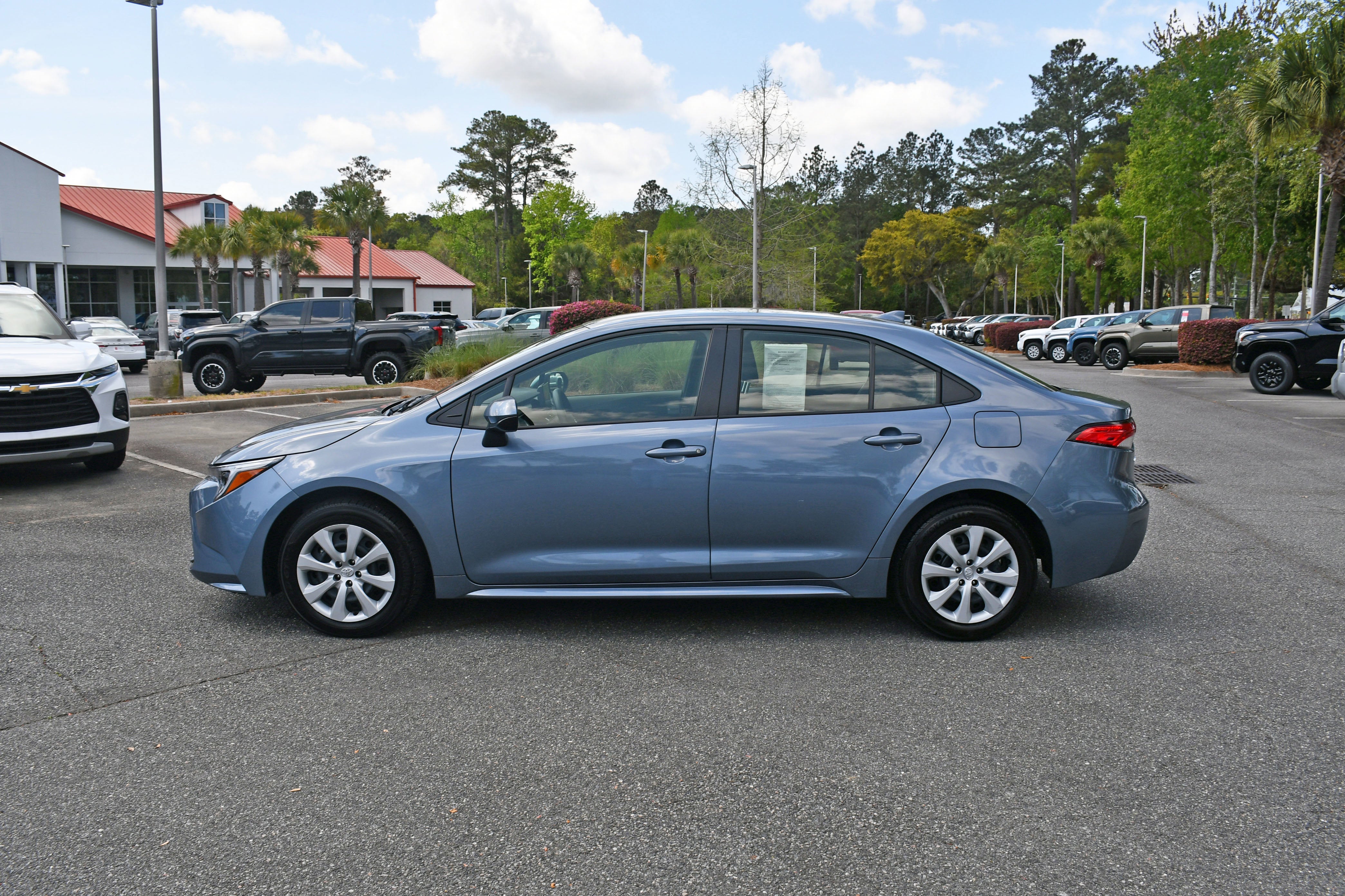 2025 Toyota Corolla Hybrid LE