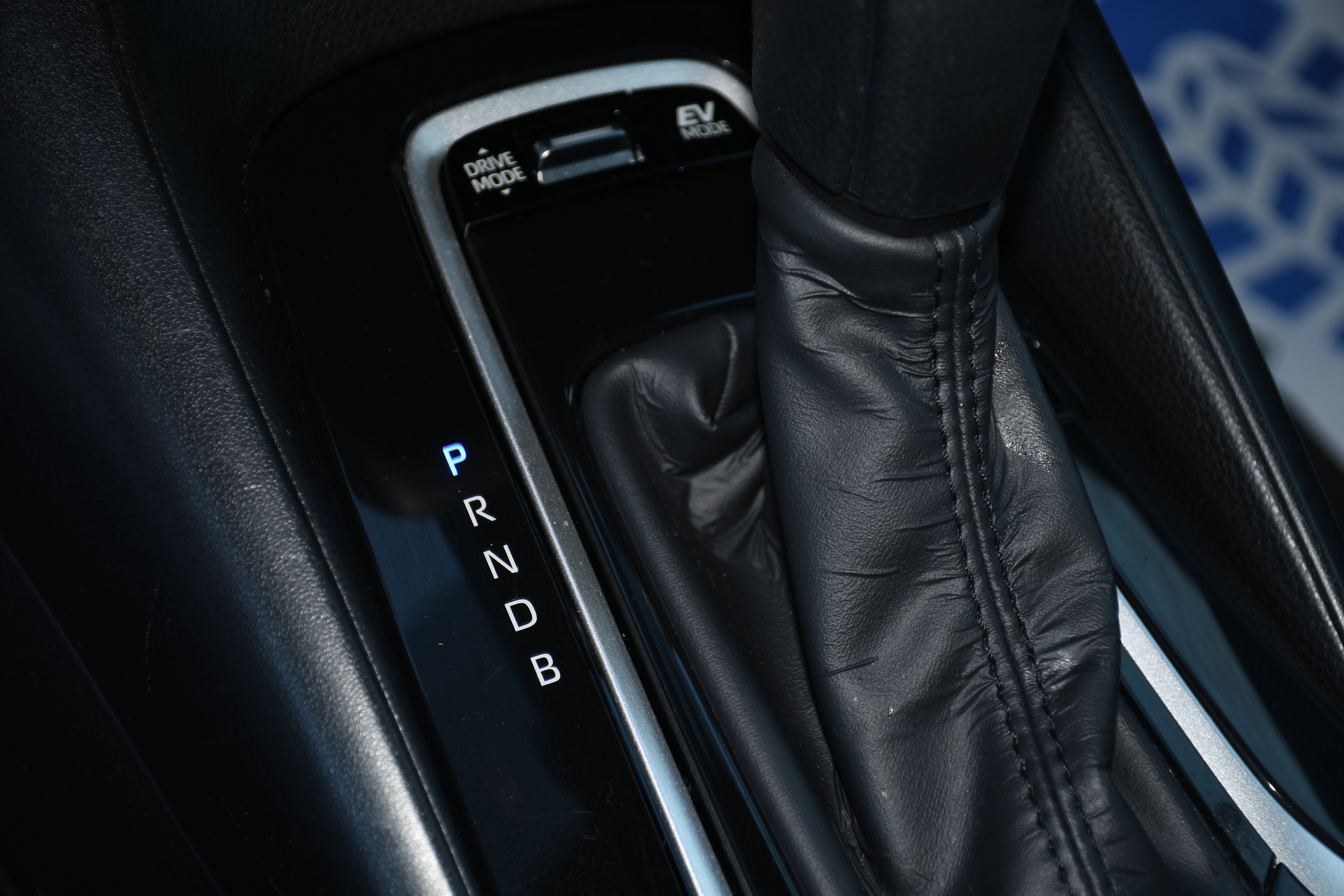 2025 Toyota Corolla Hybrid SE