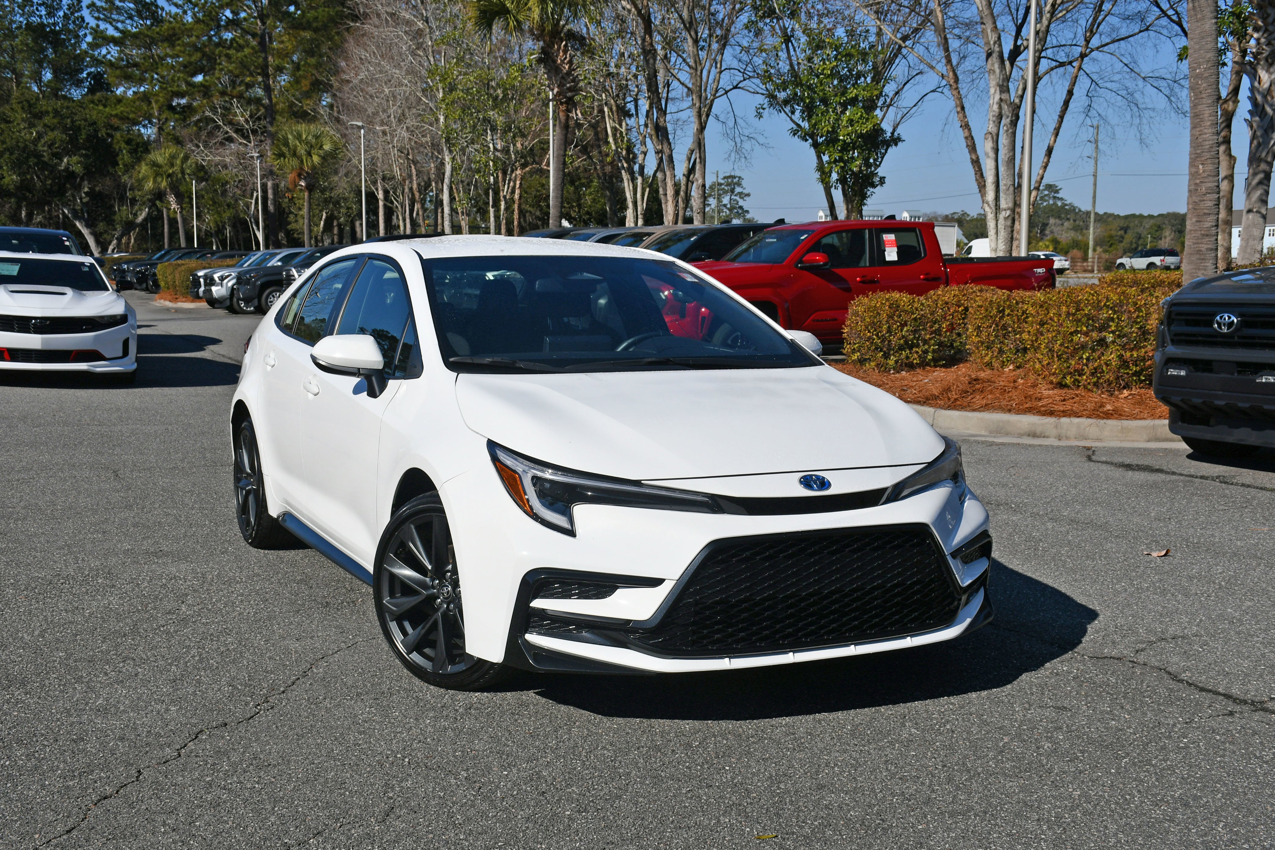 2025 Toyota Corolla Hybrid SE