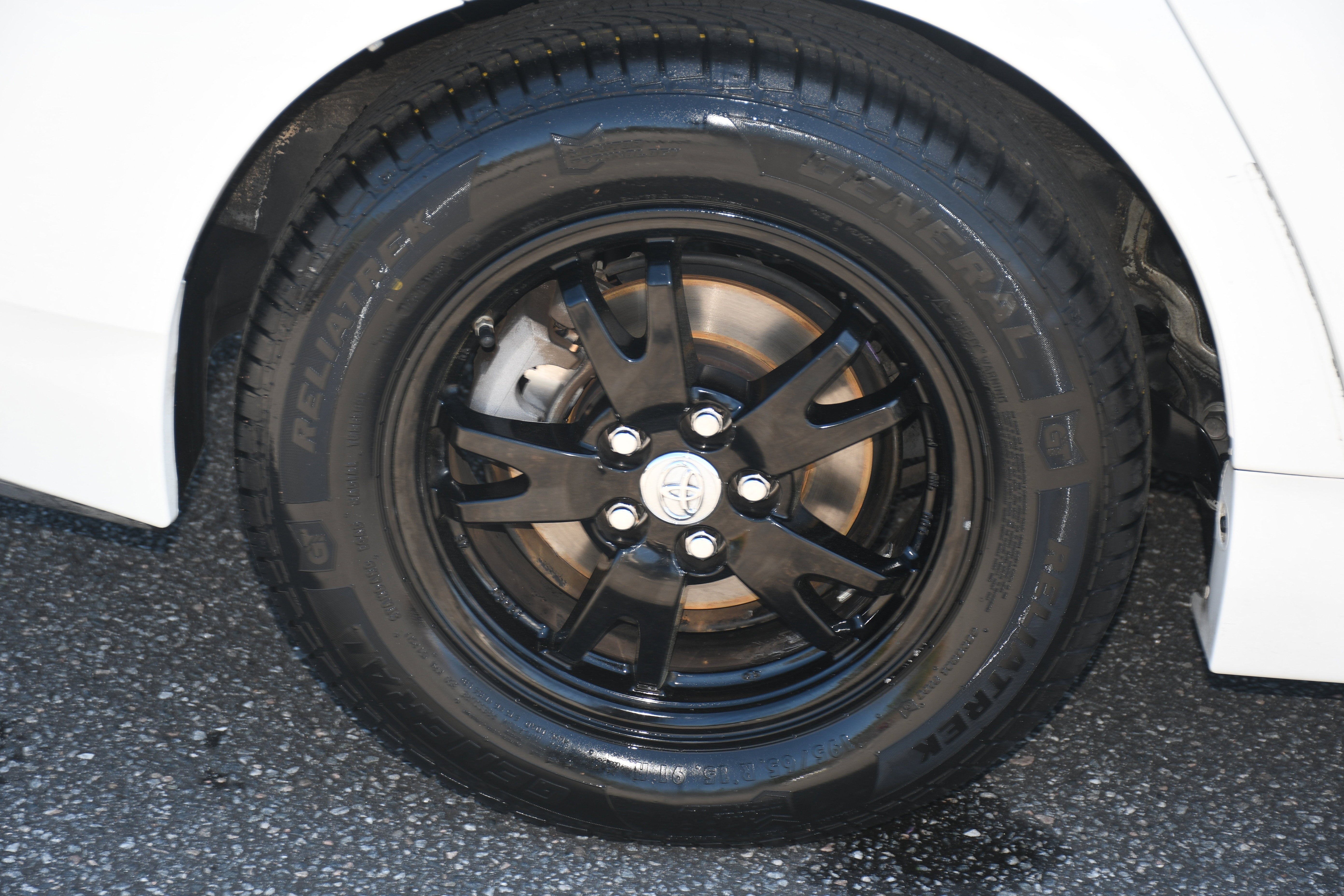 2015 Toyota Prius 5DR HB THREE (NAT