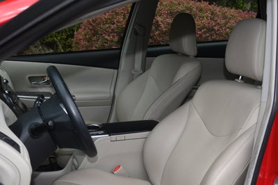2017 Toyota Prius v Four