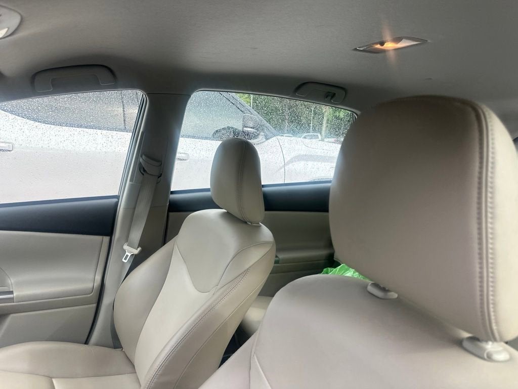 2017 Toyota Prius v Four