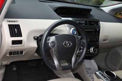 2017 Toyota Prius v Four