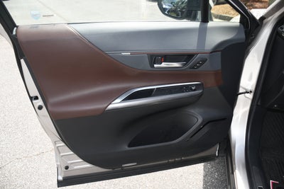 2023 Toyota Venza XLE